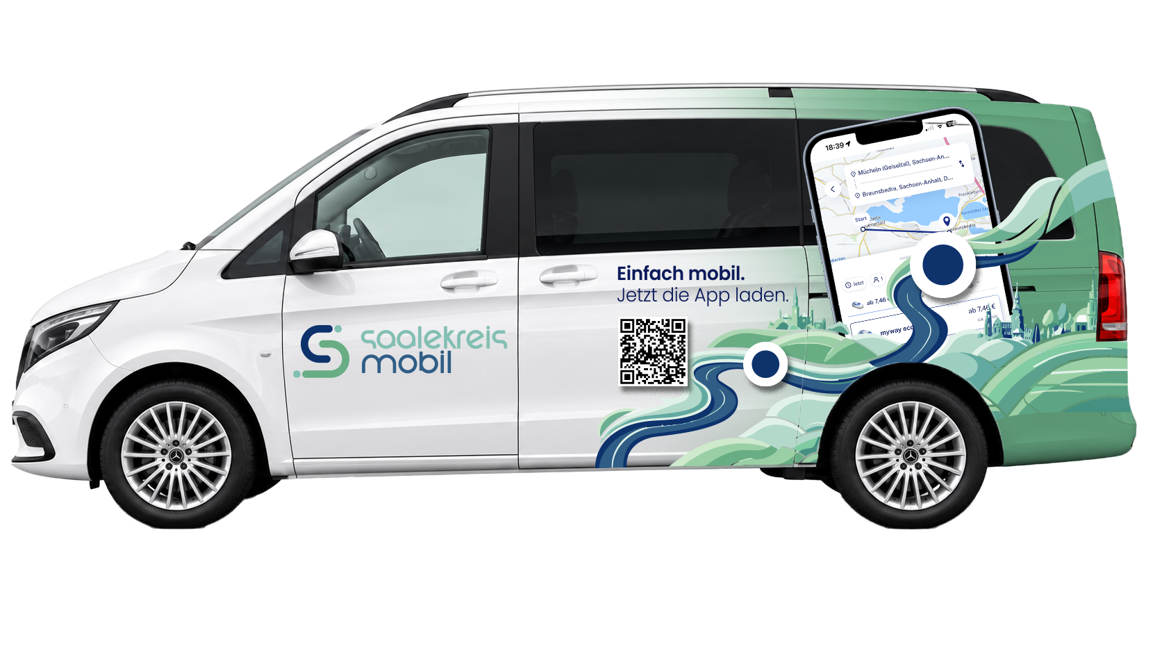 Seitenansicht eines Kleinbusses von Saalekreis mobil mit Logo und App-Motiv